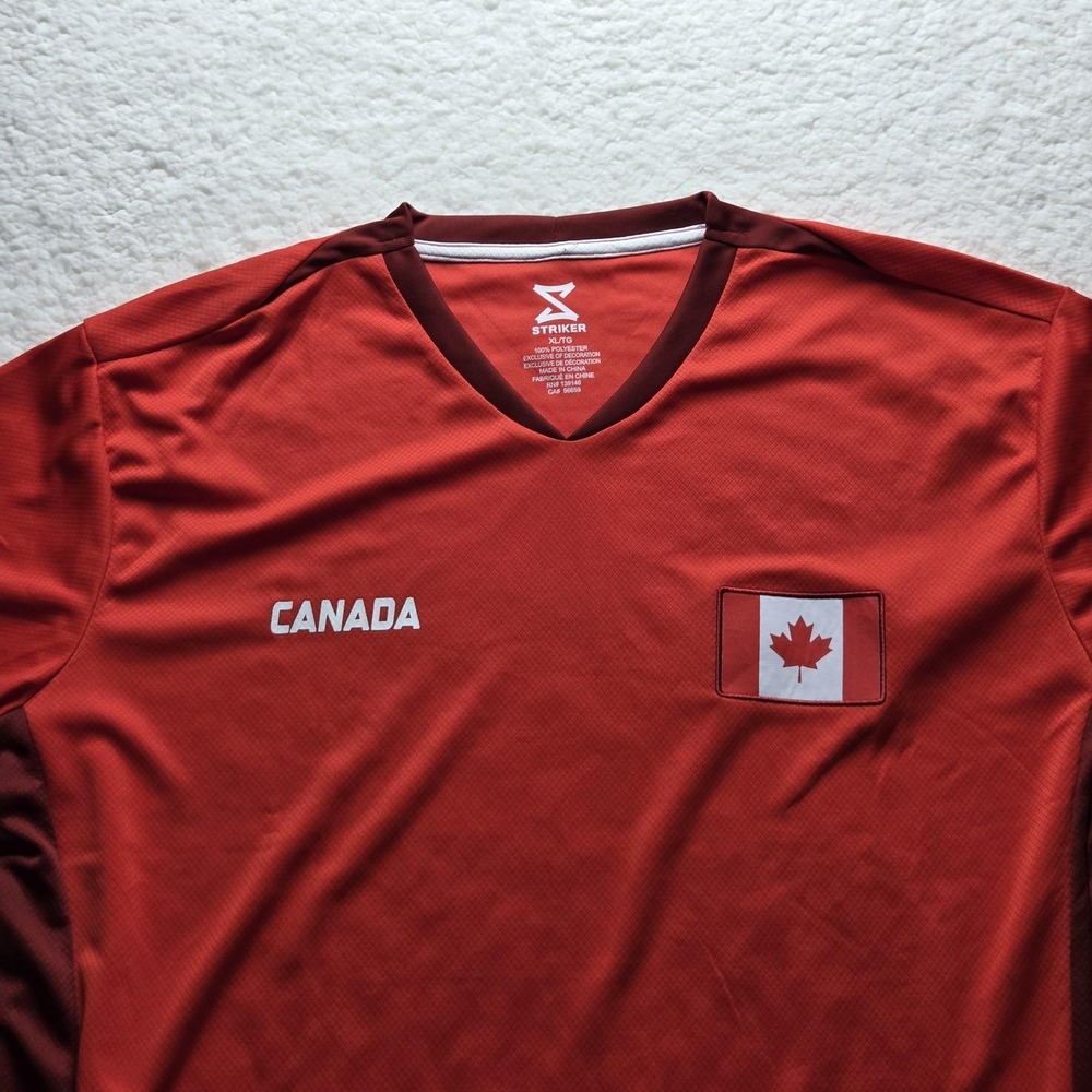 Striker Shirt Mens XL Red Canada Flag Soccer Jersey Athletic Graphic Top